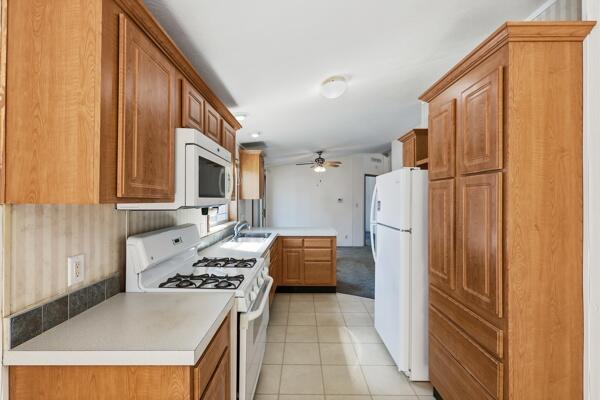 13686 Snapdragon Lane Property Photo 10