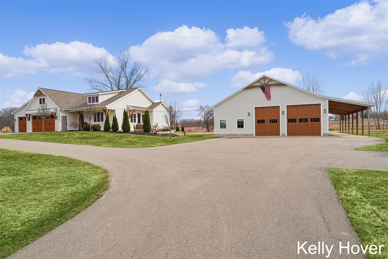 484 8th Avenue Property Photo 1