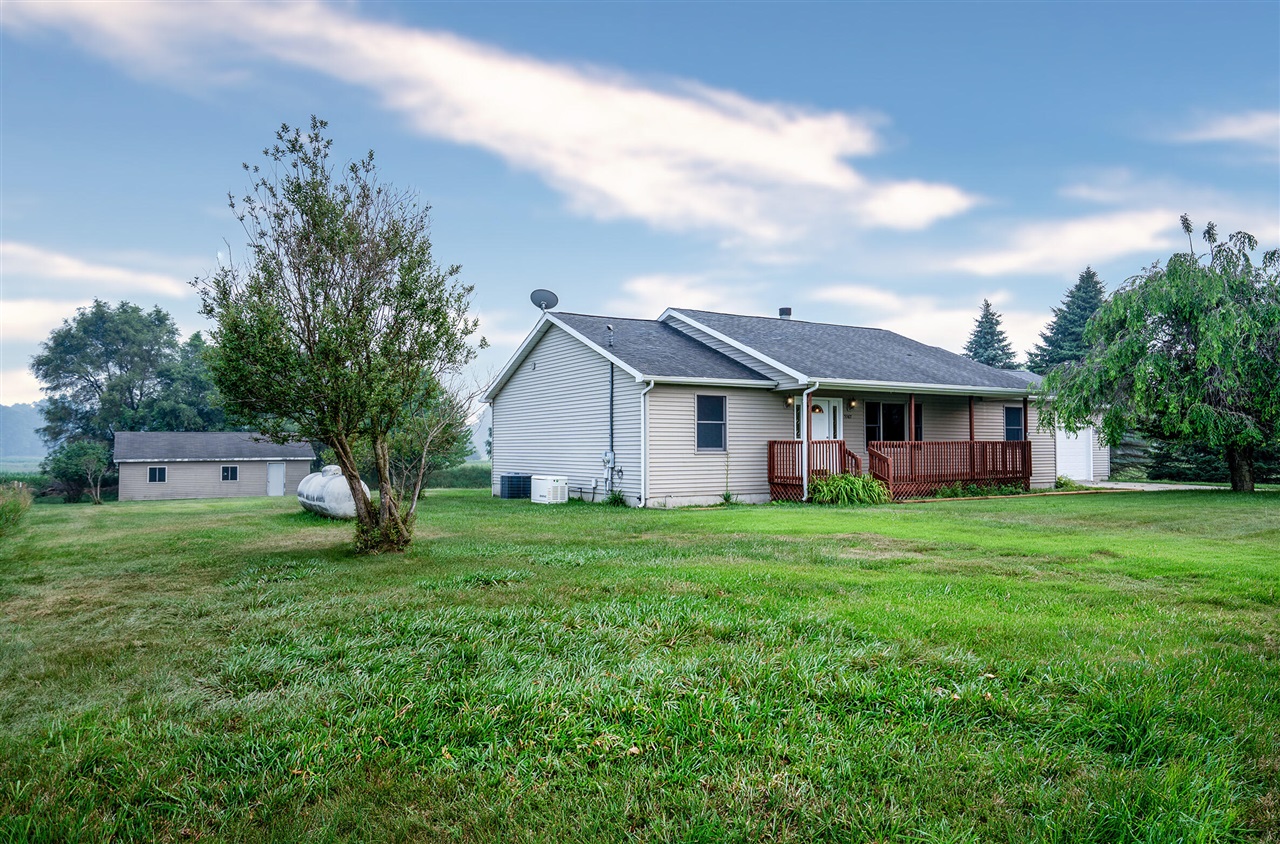 5967 Nichols Road Property Photo 4