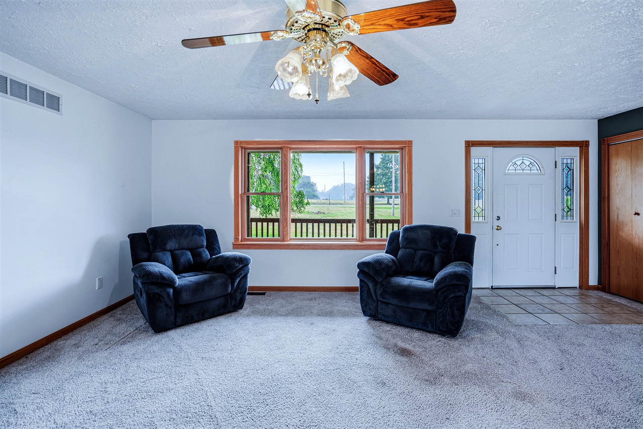 5967 Nichols Road Property Photo 11