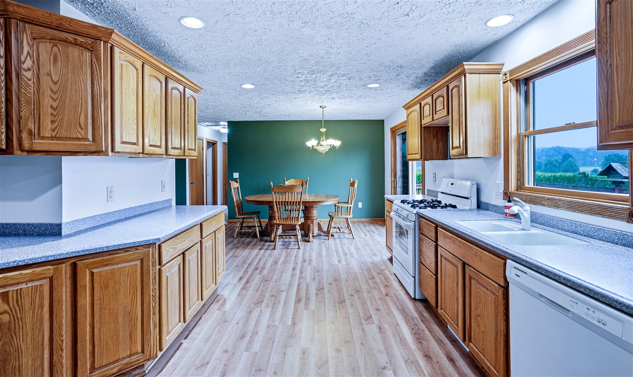 5967 Nichols Road Property Photo 15