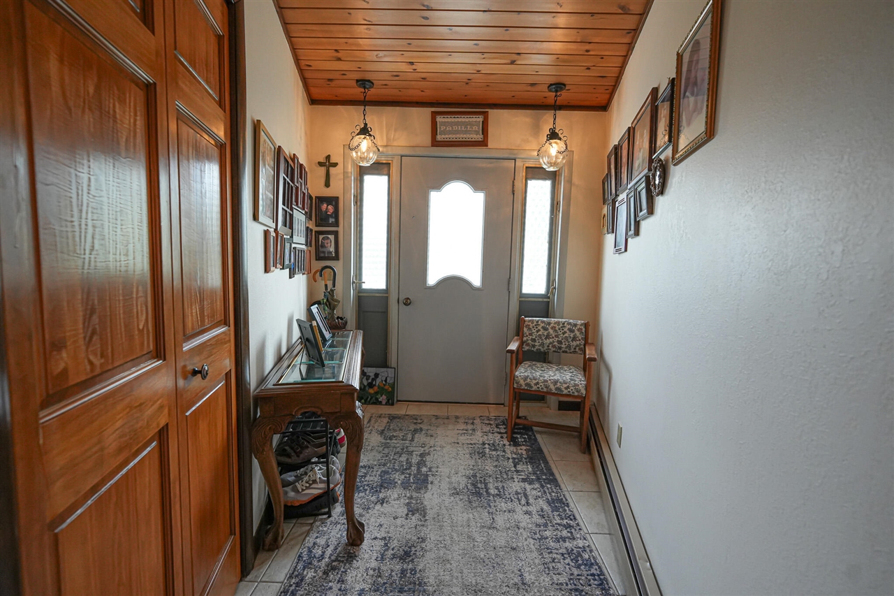 828 Reunion Avenue Property Photo 5