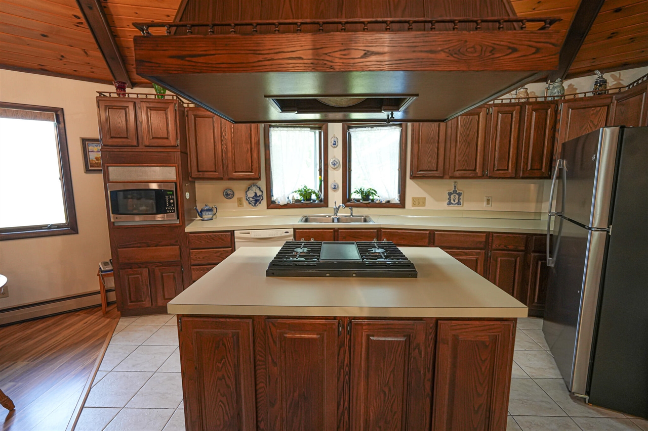 828 Reunion Avenue Property Photo 7