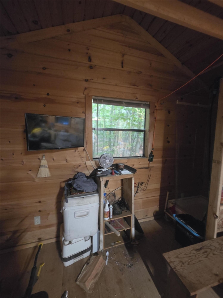 14739 9 Mile Road Property Photo 26