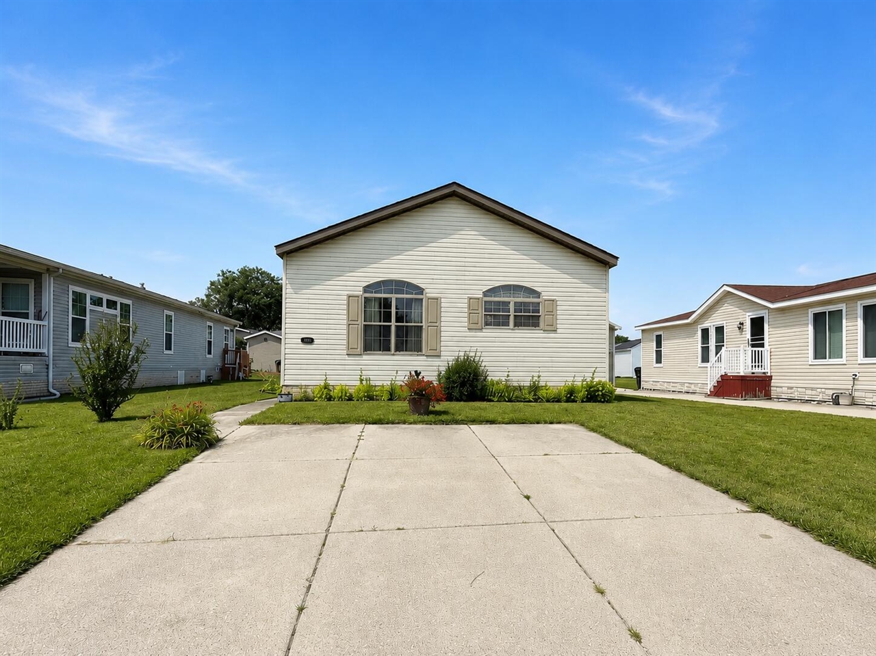 1891 Magnolia Street Property Photo 1