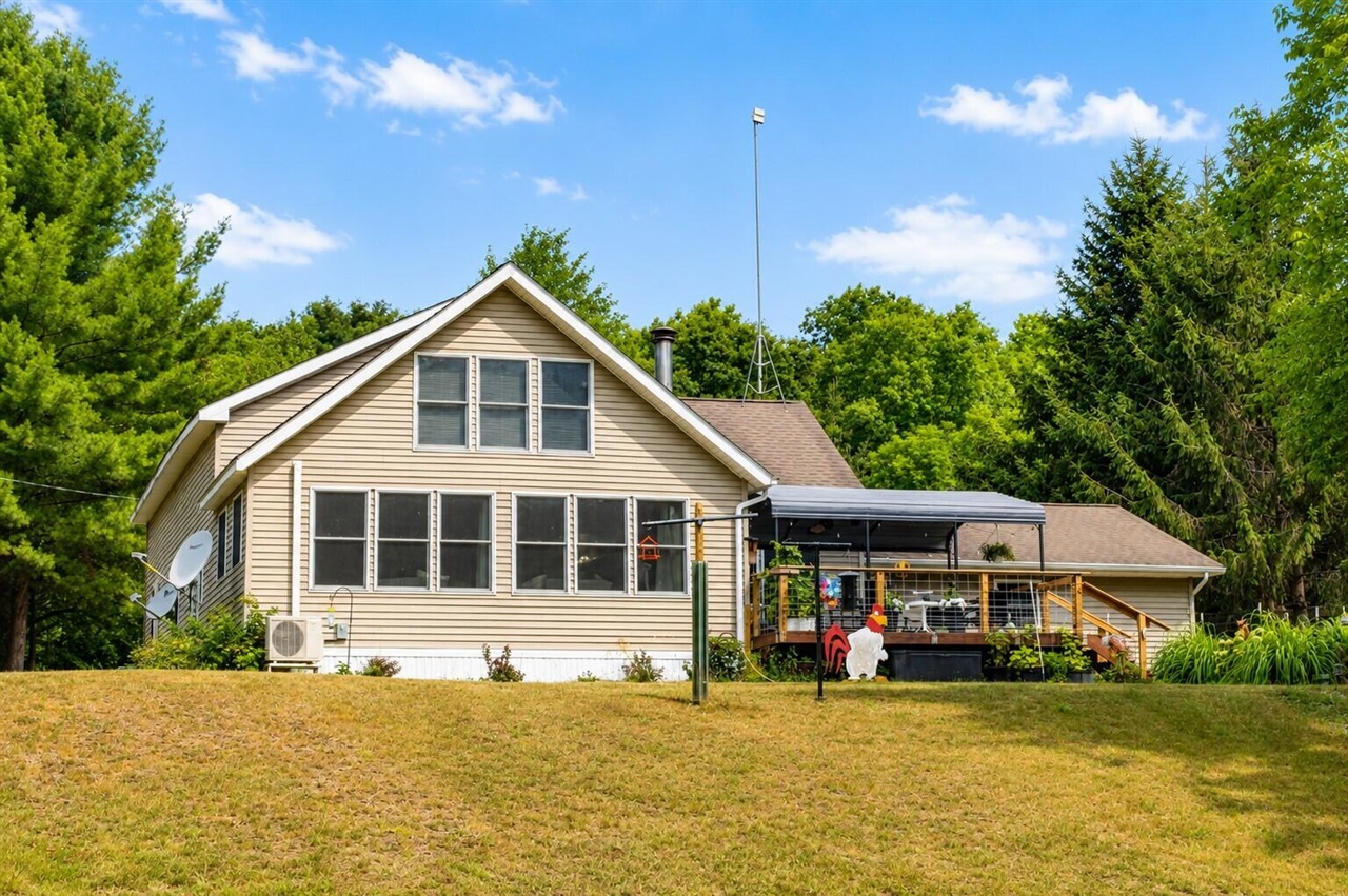 17045 Old Logging Trail Road Property Photo 1