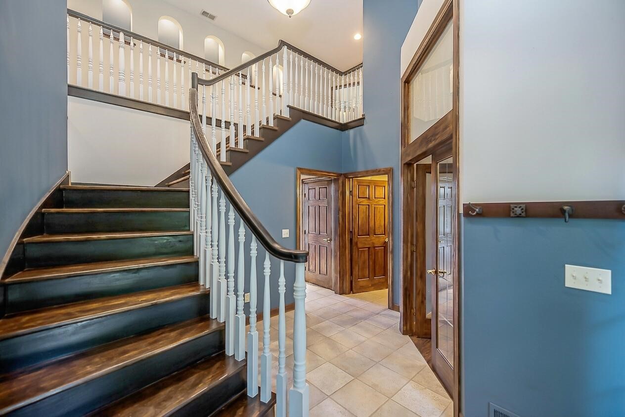 8208 Parker Road Property Photo 10