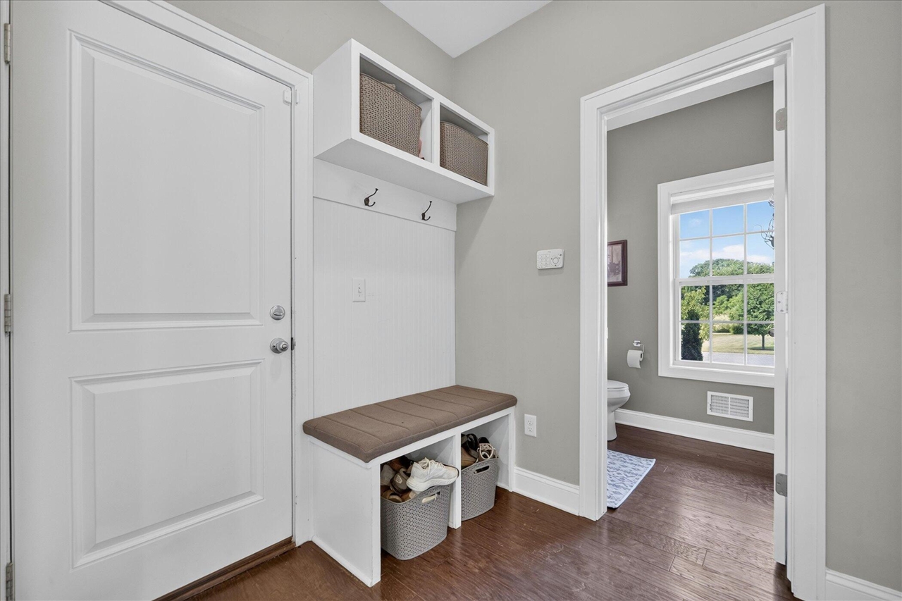 7982 Donegal Court Property Photo 14