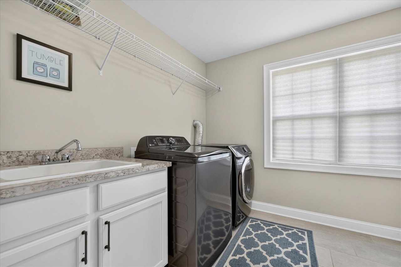 7982 Donegal Court Property Photo 19