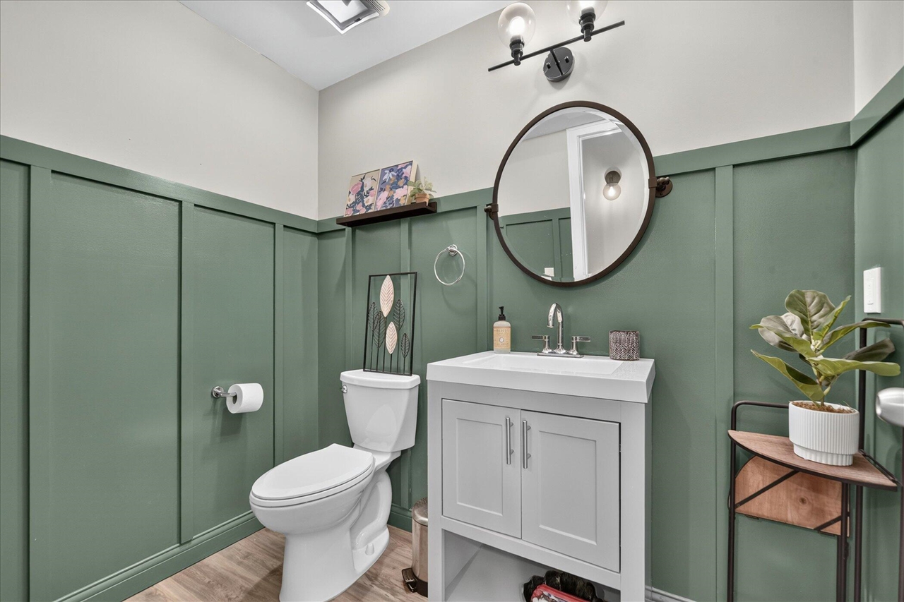 7982 Donegal Court Property Photo 33
