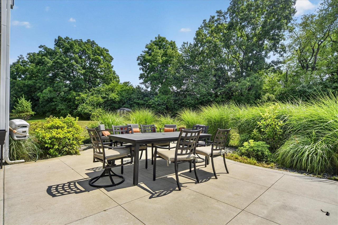 7982 Donegal Court Property Photo 36