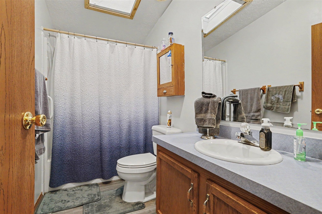 1367 John Ross Drive Property Photo 11