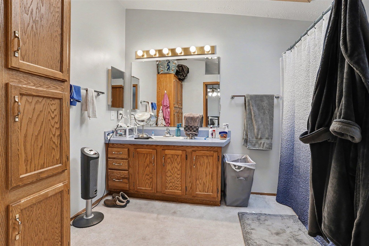 1367 John Ross Drive Property Photo 13
