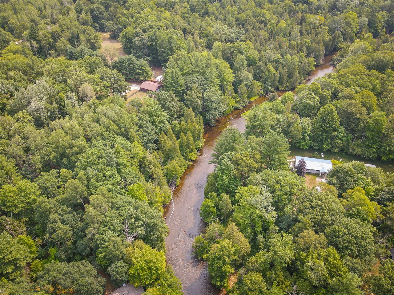 N Apple Drive Property Photo 3