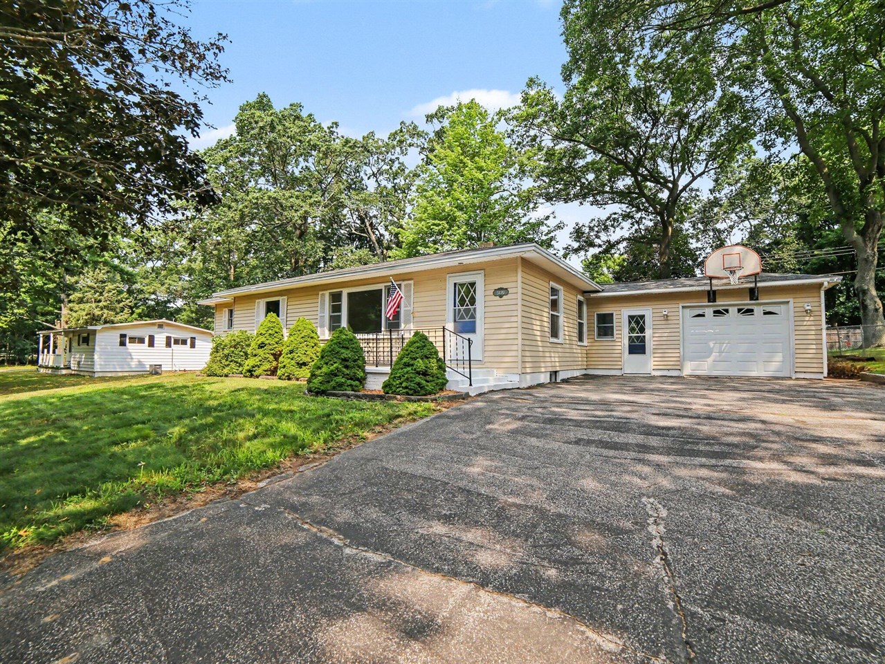 5120 Ripley Street Property Photo 2
