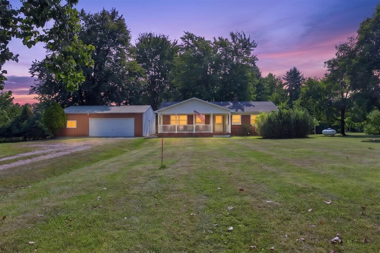 6111 Billmyer Highway Property Photo 1