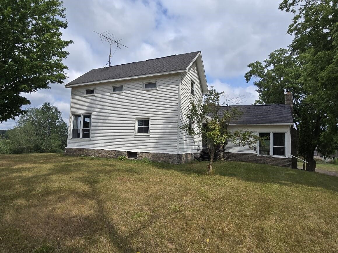 18634 Meceola Road Property Photo 1