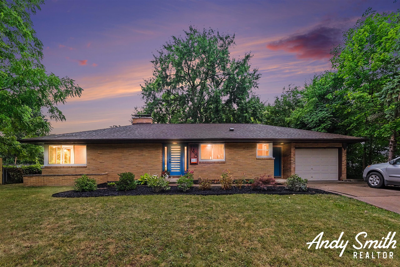 148 Kings Boulevard Property Photo 1