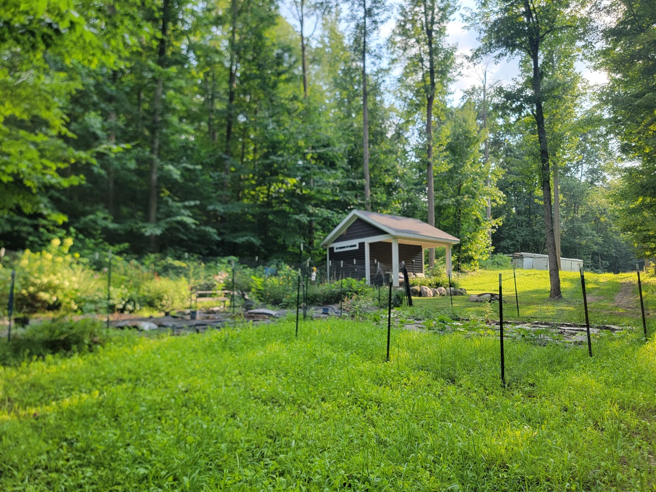 8575 Anchor Drive Property Photo 4