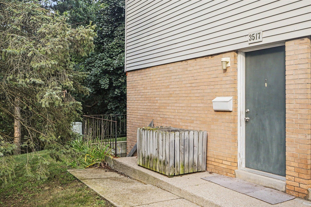 3517 Kenbrooke Court Property Photo 1