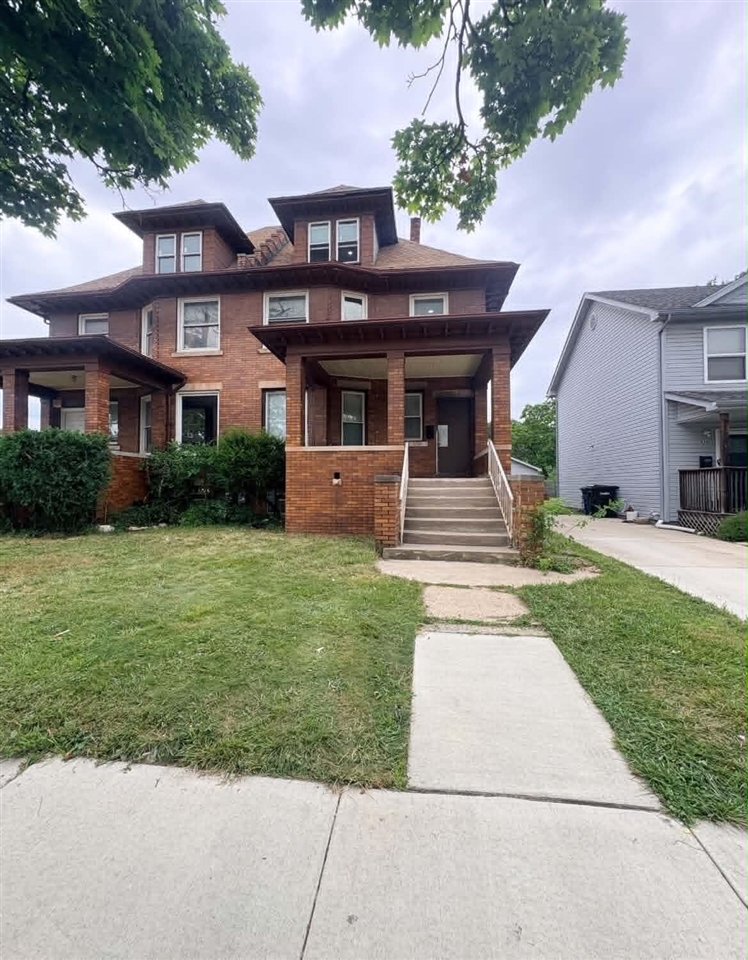 668 Pingree Street Property Photo 1