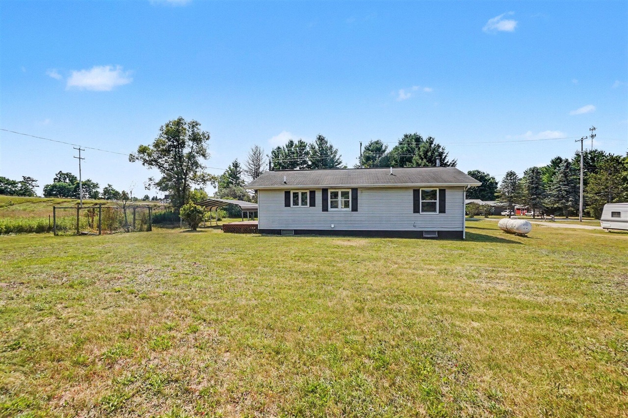 6918 S Saddler Road Property Photo 2