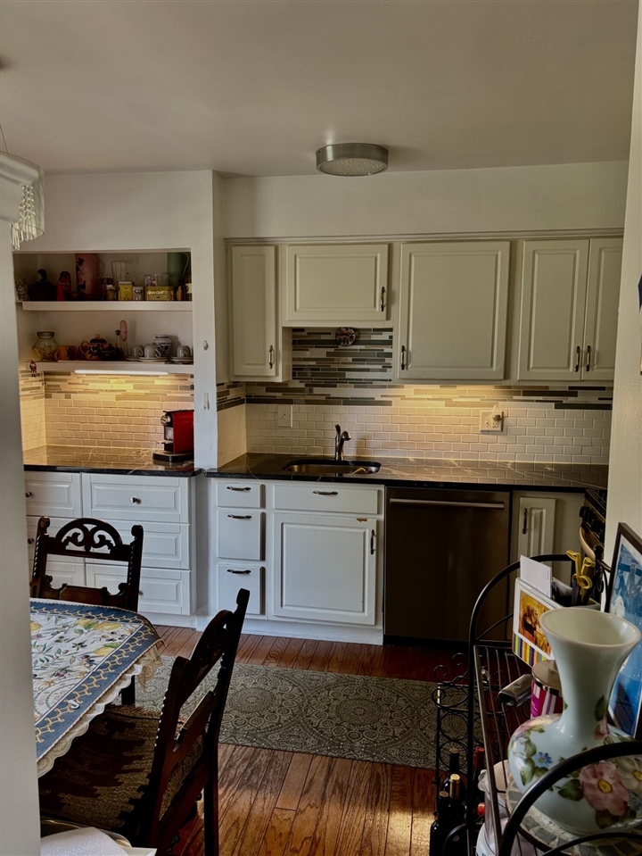 2798 Page Avenue Property Photo 7