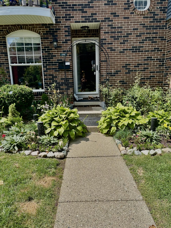 2798 Page Avenue Property Photo 28