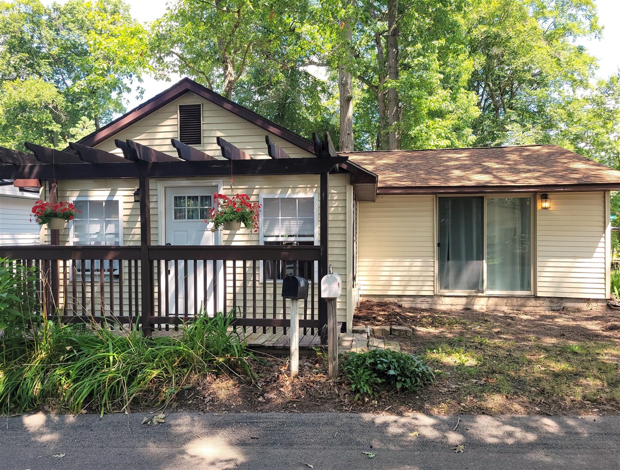 12779 Elton Street Property Photo 16
