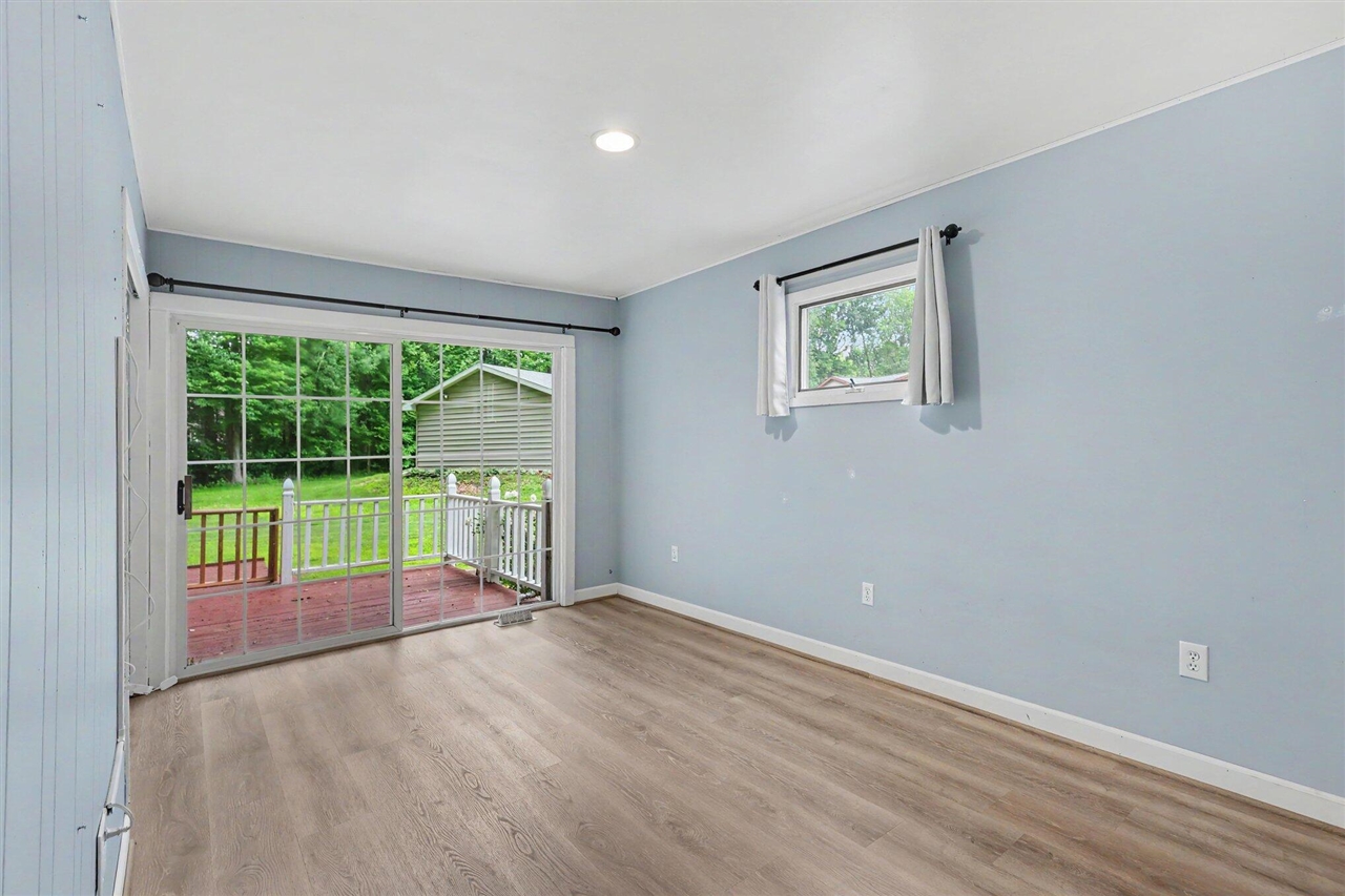 17700 Thornapple Drive Property Photo 13