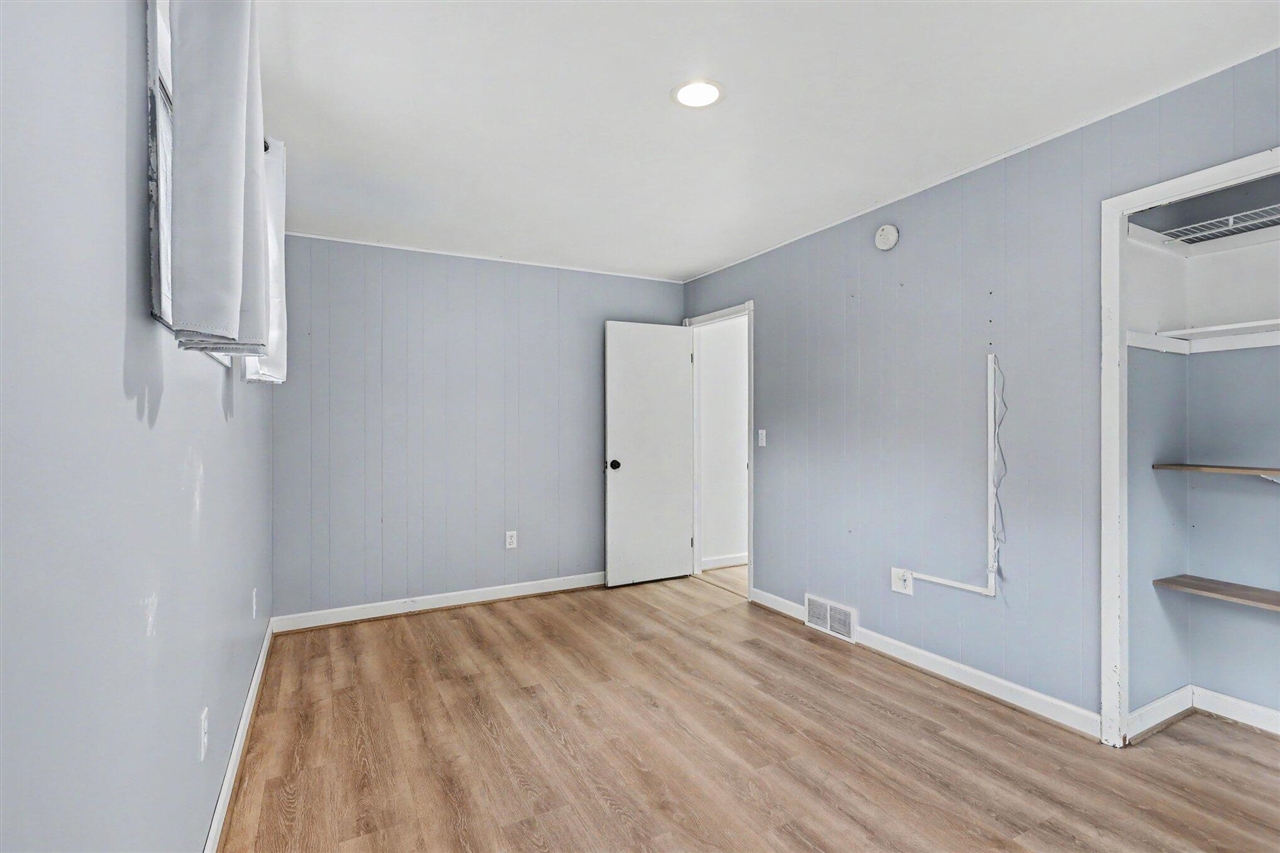 17700 Thornapple Drive Property Photo 16