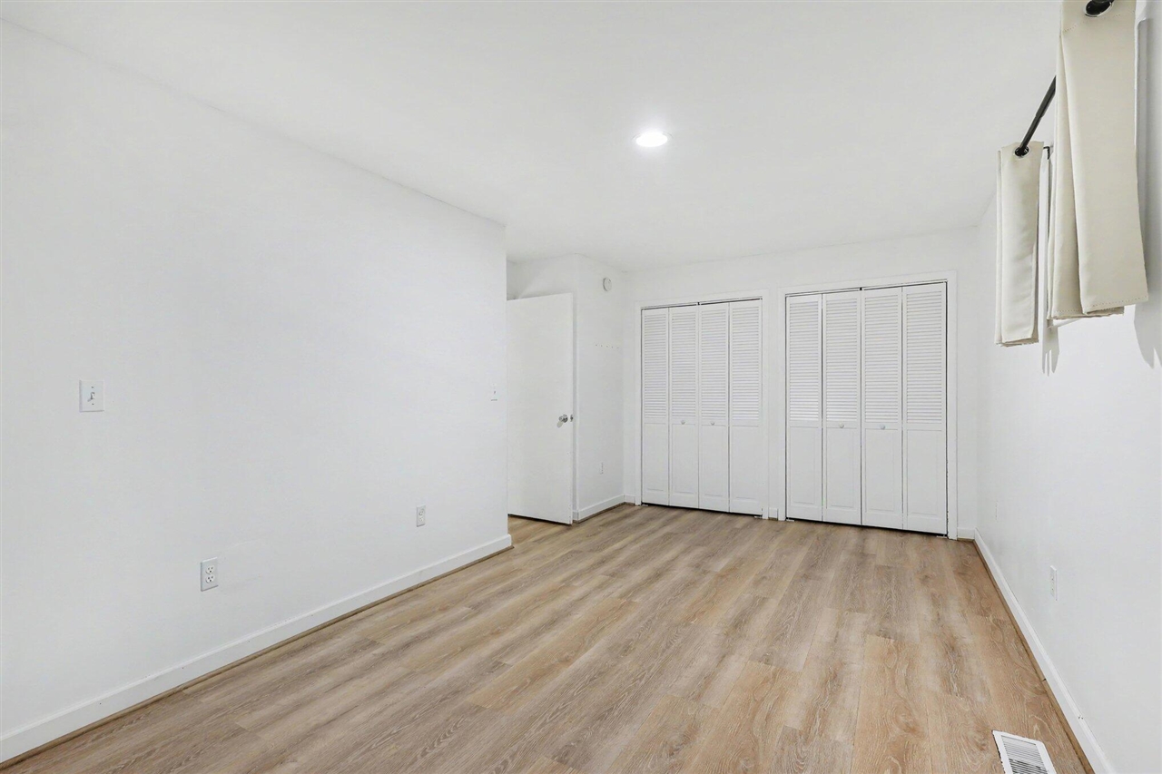 17700 Thornapple Drive Property Photo 20