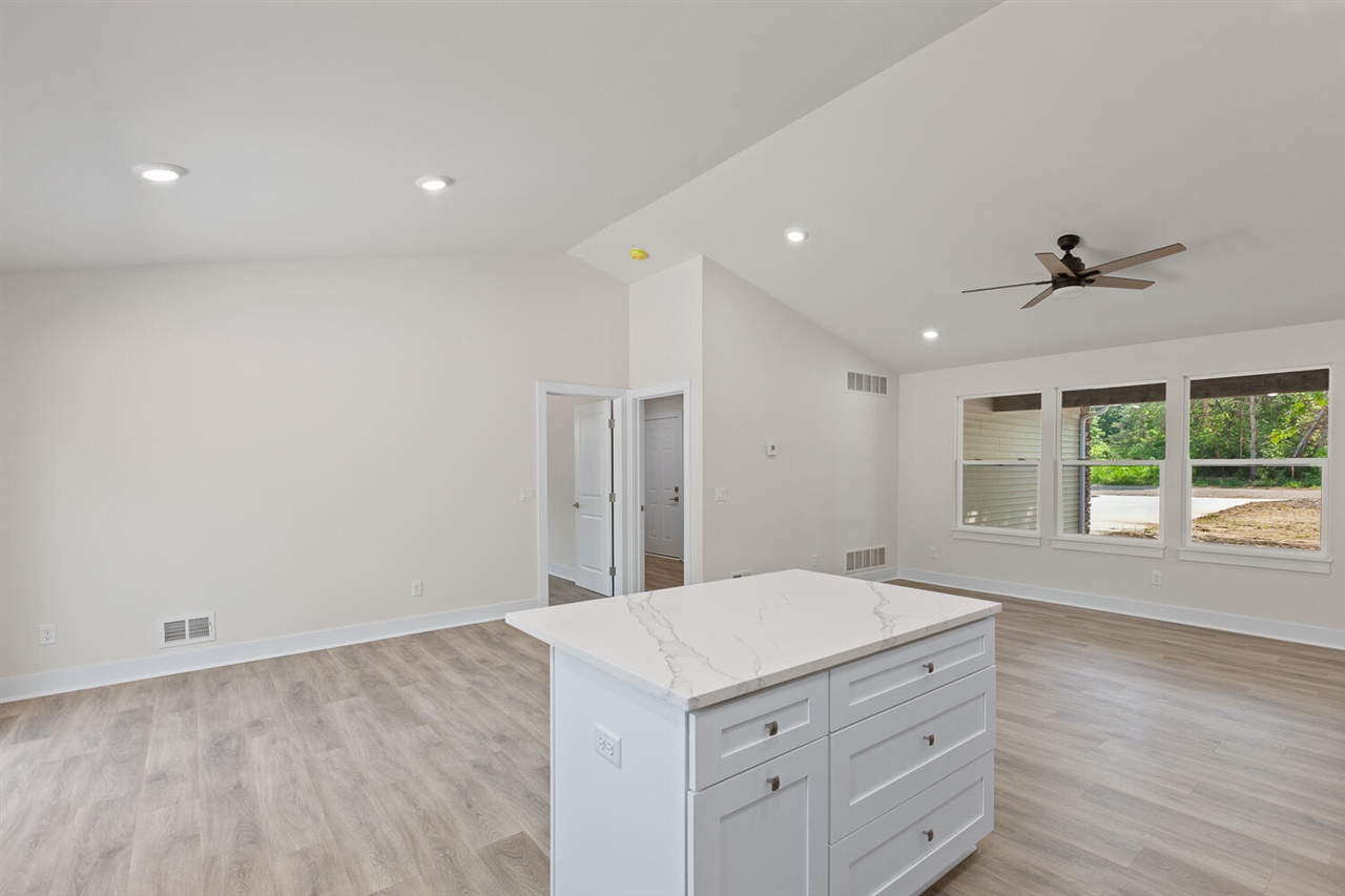 2771 Gady Pines Drive Property Photo 11