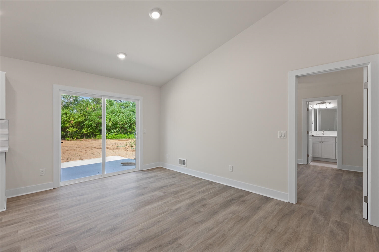 2771 Gady Pines Drive Property Photo 12