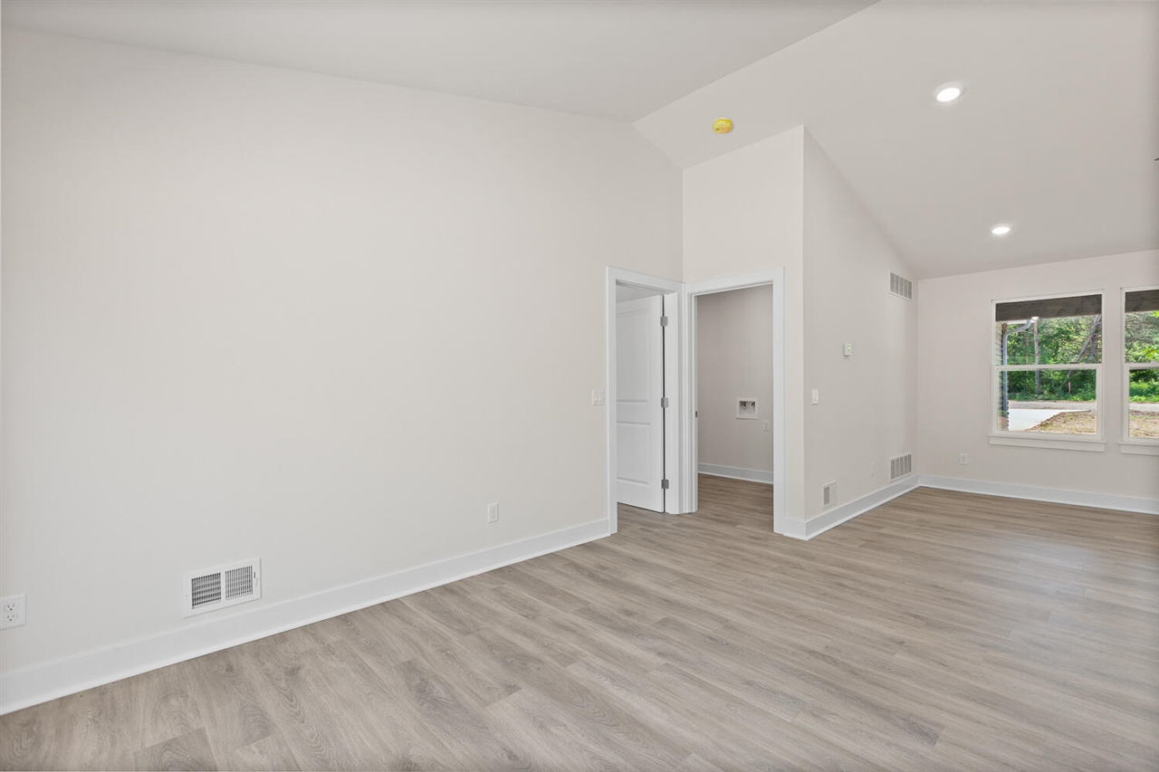 2771 Gady Pines Drive Property Photo 13
