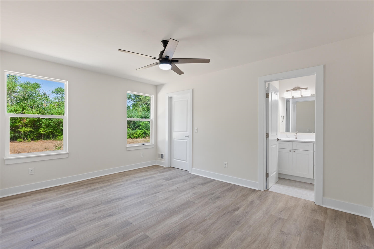 2771 Gady Pines Drive Property Photo 17