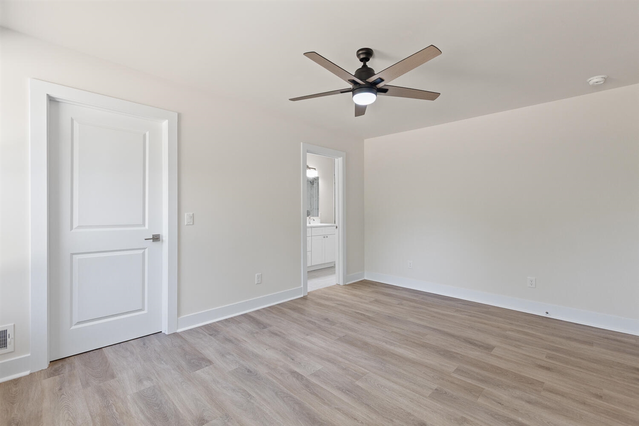 2771 Gady Pines Drive Property Photo 19