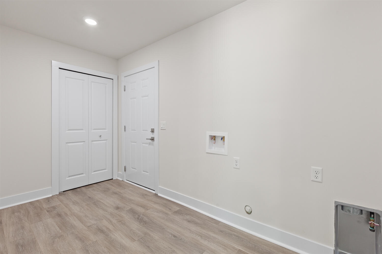 2771 Gady Pines Drive Property Photo 20