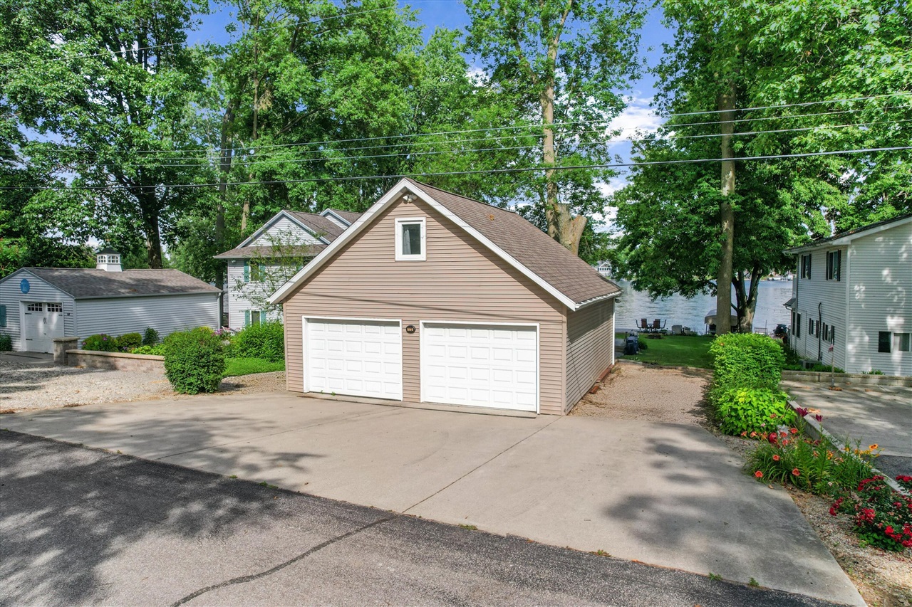 173 Dons Drive Property Photo 4