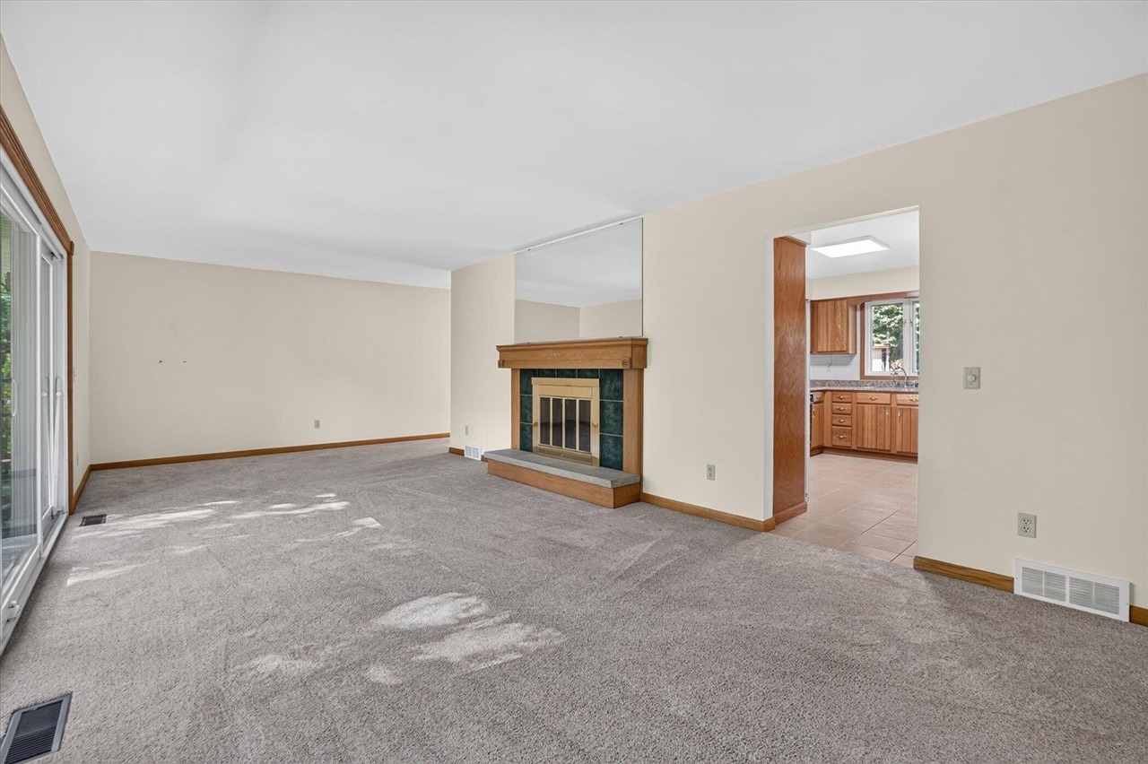 8047 Oak Hill Drive Property Photo 14