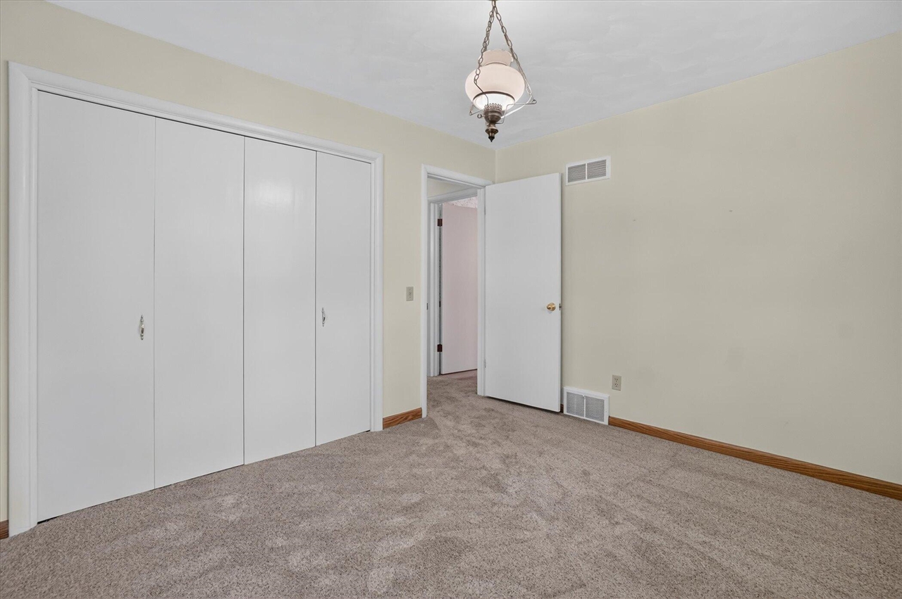 8047 Oak Hill Drive Property Photo 23