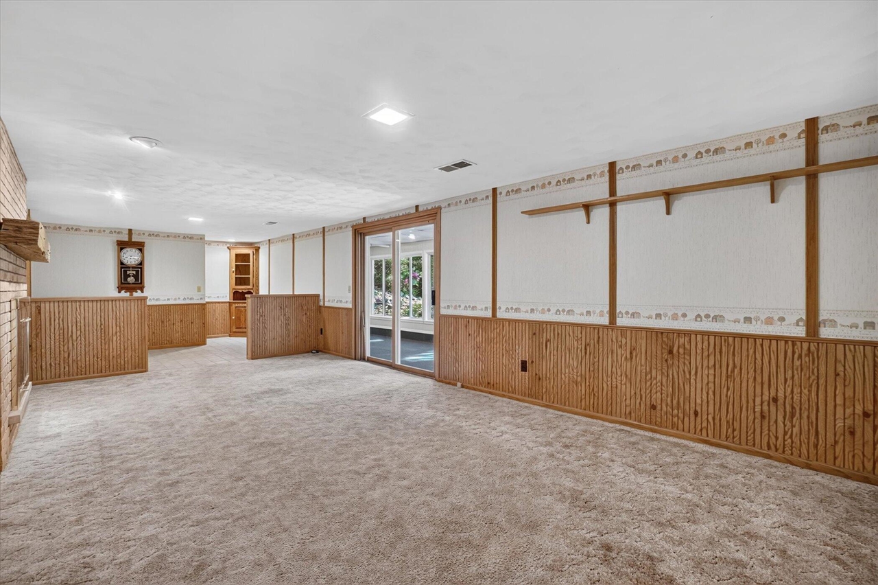 8047 Oak Hill Drive Property Photo 33