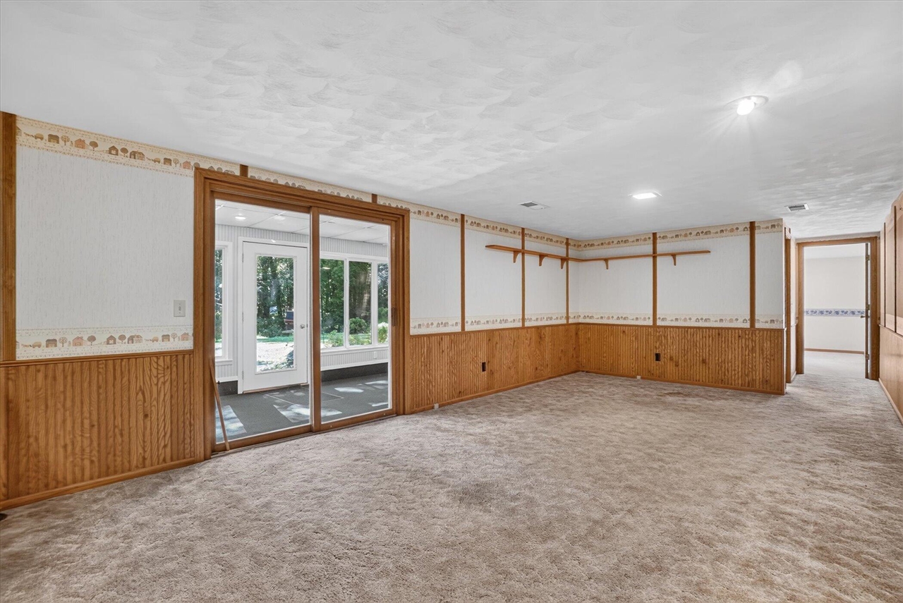 8047 Oak Hill Drive Property Photo 36