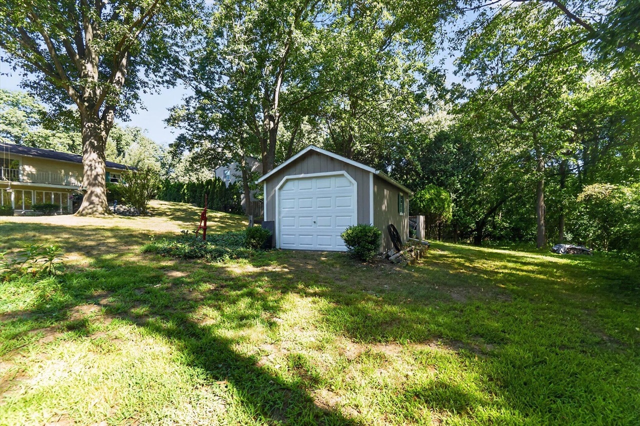 8047 Oak Hill Drive Property Photo 48