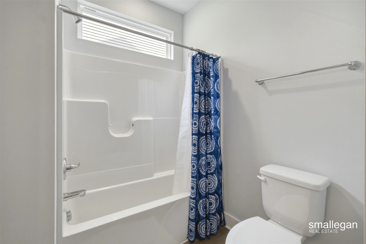 2382 Watertown Way Property Photo 20