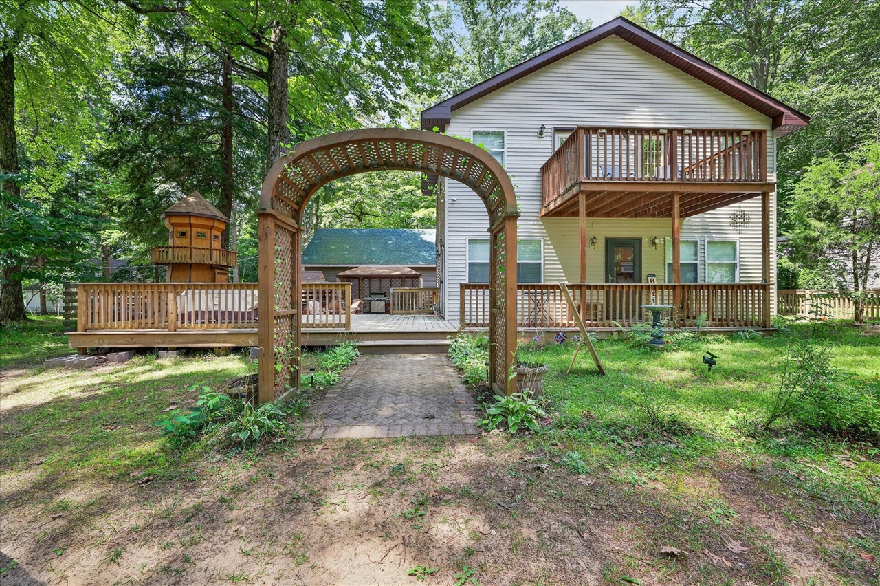 10268 51st Street Property Photo 1