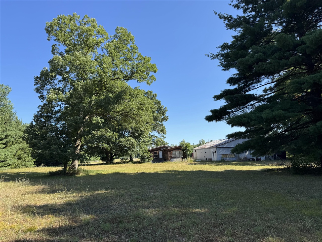 9381 Jones Road Property Photo 1