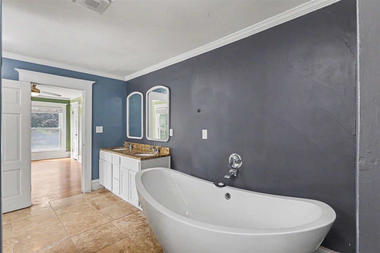 720 Morris Avenue Property Photo 23