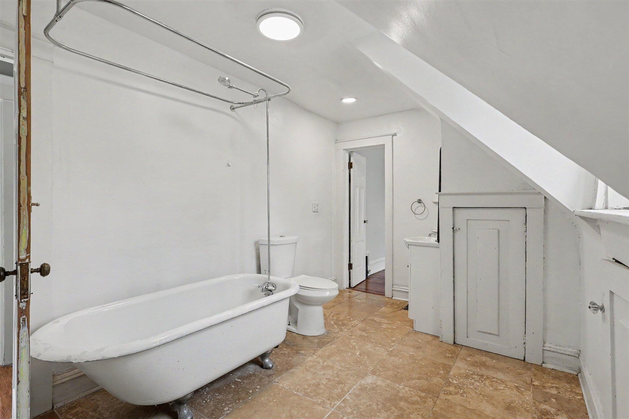720 Morris Avenue Property Photo 29