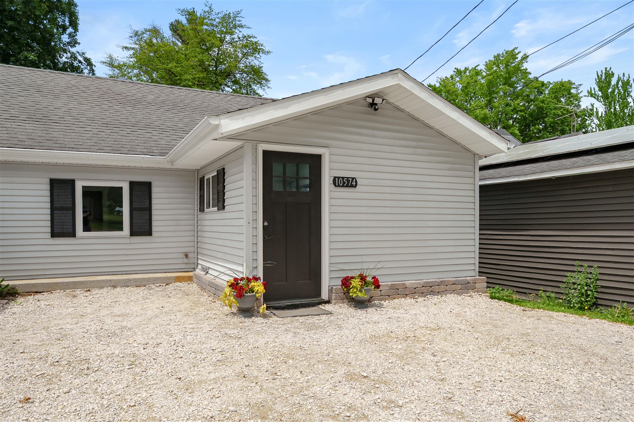 10574 Tomkinson Property Photo 5